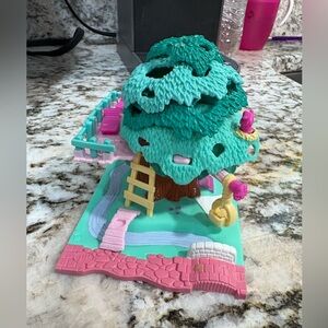 Vintage Bluebird Polly Pocket Treehouse